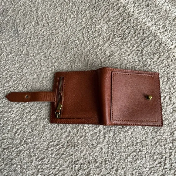Madewell Brown Bifold Wallet Leather Compact - Picture 2 of 3
